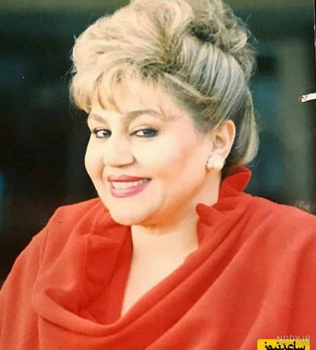 هایده اهنگ میخونه