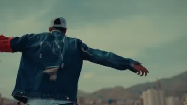 ماکان بند به نام احساسی میشم