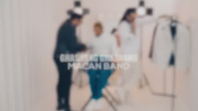 ماکان بند به نام قشنگ قشنگ
