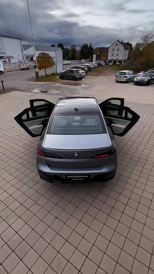 26-BMW-7-Series-Most-Luxurious-